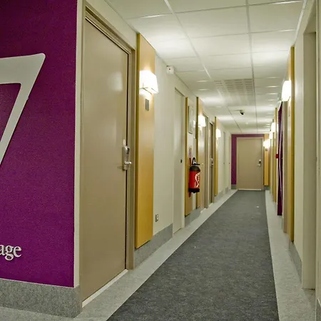 מלון Paris Italie Porte De Choisy איברי-סור-סיין